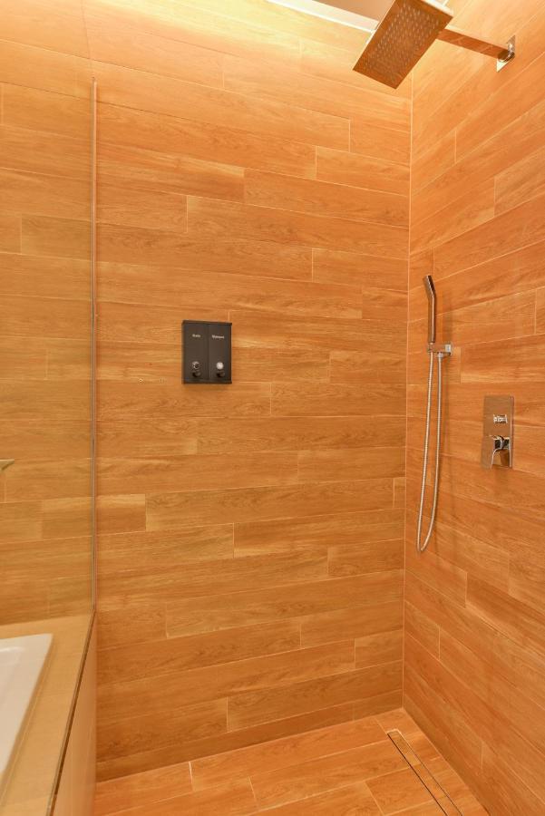 Luxurious 3 Bedroom W Maidroom In Bluewaters Island Dubaj Kültér fotó